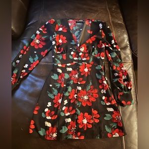 Free people floral mini dress in medium. Has not been worn.
